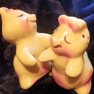 HUGGING RABBITS Salt & Pepper Shakers OCCUPIED JAPAN Huggers Vintage